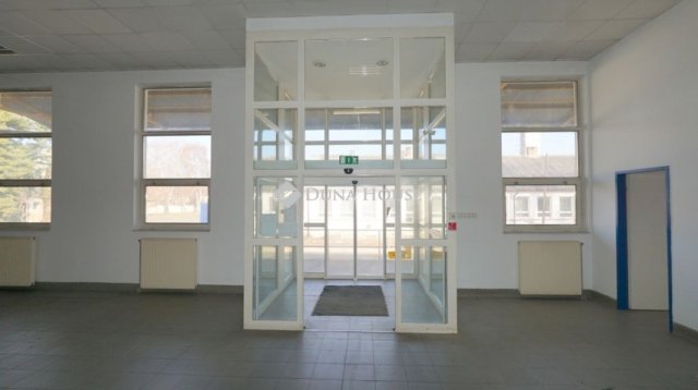 Kiadó üzlethelyiség, Zalaegerszegen 800 E Ft / hó
