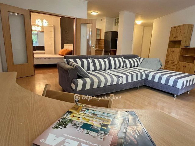 Eladó téglalakás, Budapesten, VIII. kerületben 76.5 M Ft