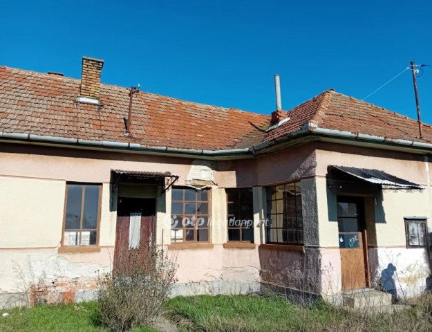 Eladó családi ház, Körösszakálon 5.9 M Ft, 3 szobás