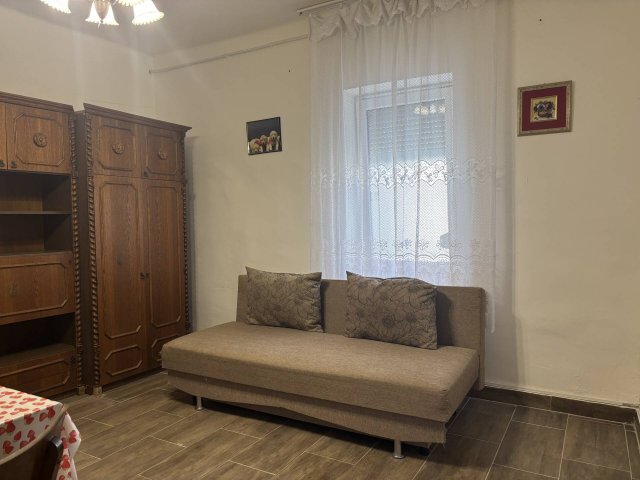 Kiadó családi ház, albérlet, Hajdúszoboszlón 140 E Ft / hó