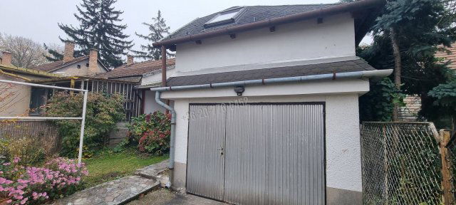 Eladó sorház, Esztergomban 69.9 M Ft, 4 szobás