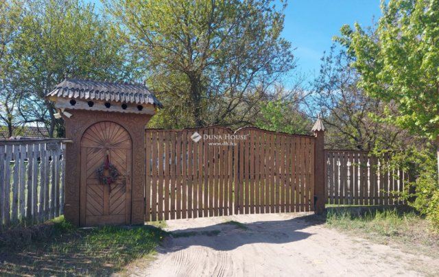 Eladó mezogazdasagi ingatlan, Ágasegyházán 195 M Ft, 4 szobás