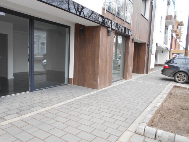 Kiadó üzlethelyiség, Nyíregyházán 150 E Ft / hó, 1 szobás