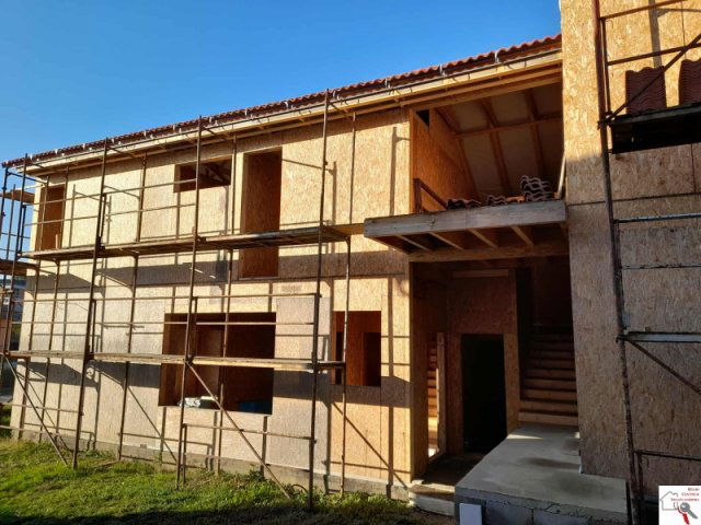 Eladó téglalakás, Pécsett 81.234 M Ft, 4 szobás