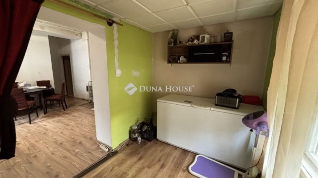 Eladó ikerház, Zircen 47 M Ft, 3 szobás / költözzbe.hu