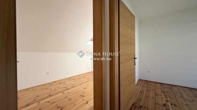 Eladó téglalakás, Répcelakon 42 M Ft, 1+2 szobás