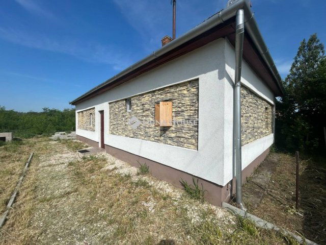 Eladó családi ház, Abonyban 22.9 M Ft, 3 szobás