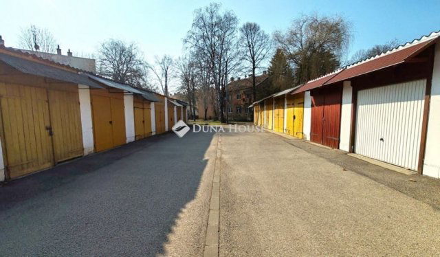 Eladó garázs, Békéscsabán 4.99 M Ft / költözzbe.hu