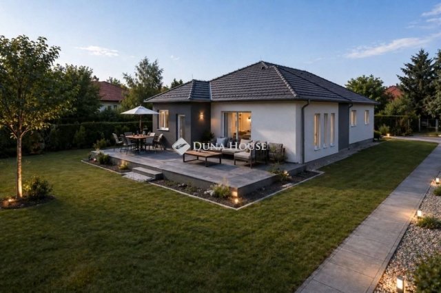 Eladó családi ház, Ceglédbercelen 99.9 M Ft, 5 szobás
