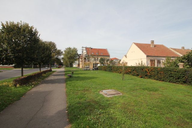 Eladó családi ház, Dombóváron 31.9 M Ft, 3 szobás