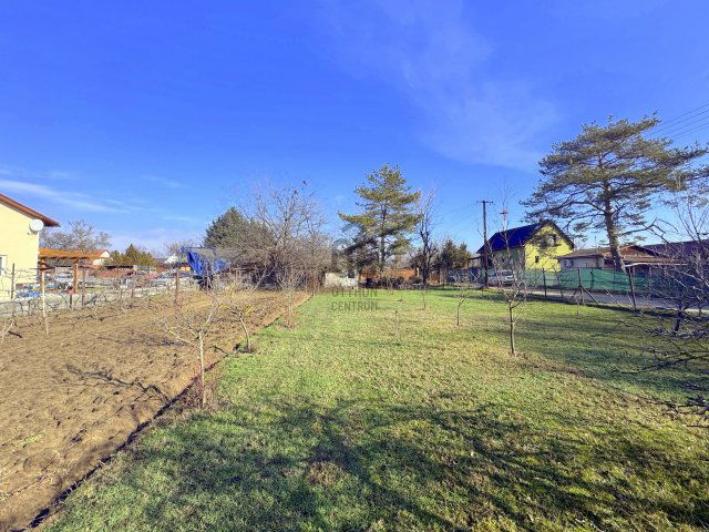 Eladó telek, Fóton, Kurta utcában 37.5 M Ft