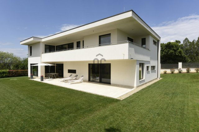 Eladó családi ház, Budapesten, XI. kerületben 685 M Ft, 9 szobás