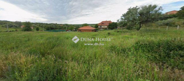 Eladó ikerház, Tinnyén 124.9 M Ft, 4 szobás