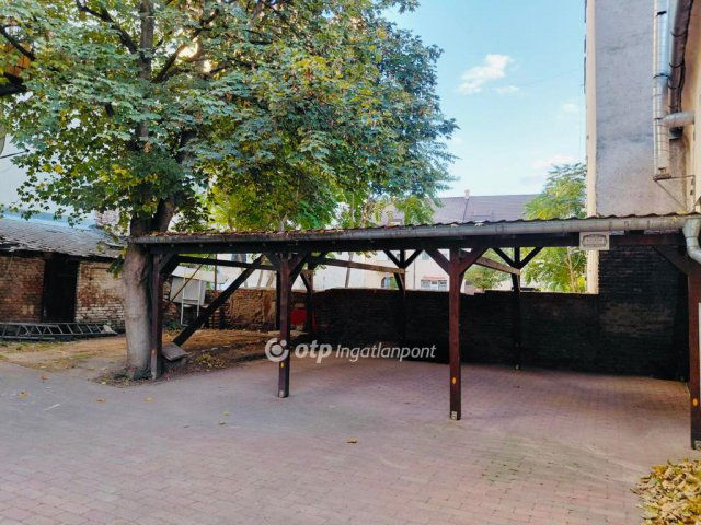 Eladó téglalakás, Debrecenben 67.9 M Ft, 2 szobás