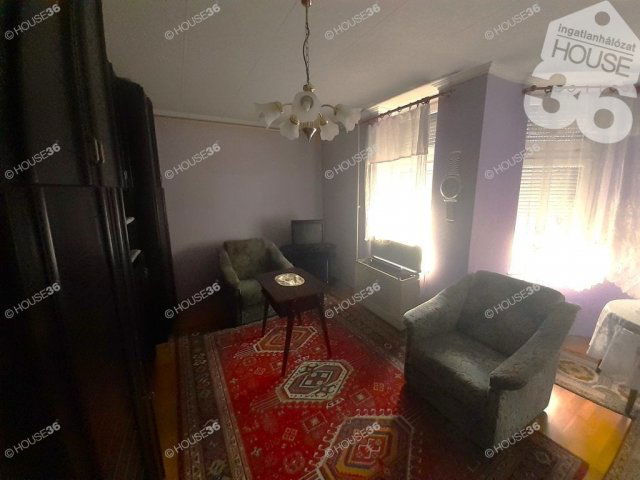 Eladó téglalakás, Kiskunfélegyházán 35.5 M Ft, 2 szobás