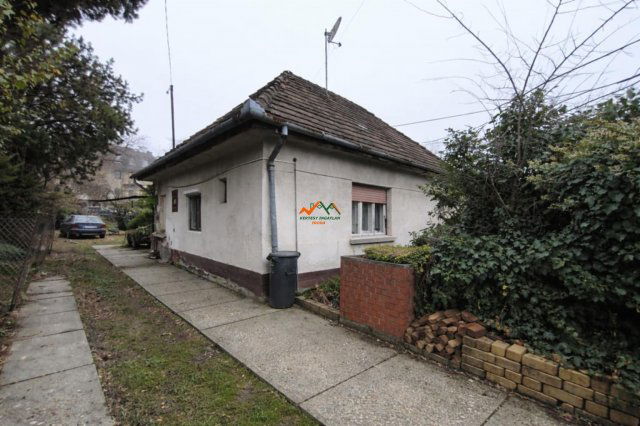 Eladó családi ház, Szigetszentmiklóson 61 M Ft, 4 szobás