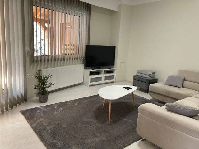 Eladó családi ház, Pécsett 104.9 M Ft, 4+1 szobás