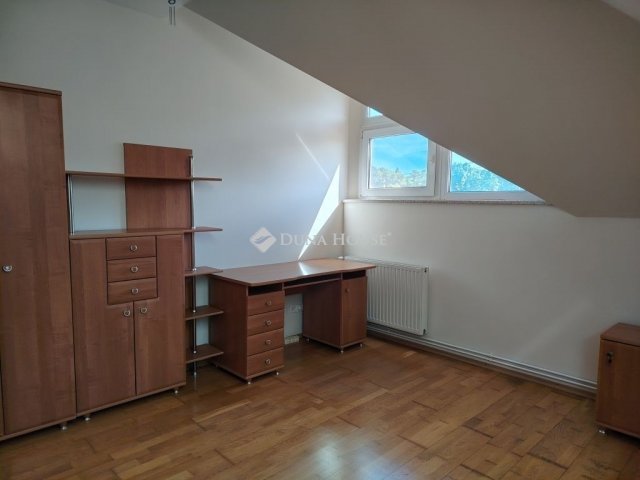 Eladó családi ház, Szabadbattyánban 163 M Ft, 5+1 szobás