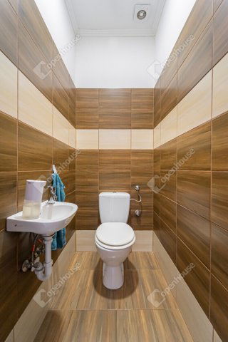 Eladó téglalakás, Monoron 89.49 M Ft, 4 szobás