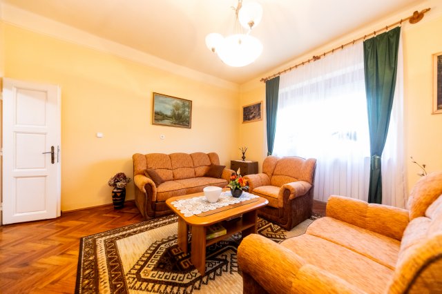Eladó családi ház, Csörnyeföldön 27.999 M Ft, 3 szobás