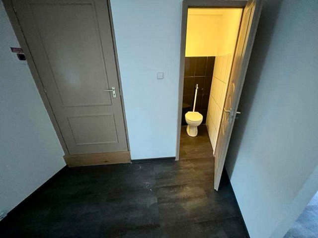 Kiadó üzlethelyiség, Móron 120 E Ft / hó, 2 szobás