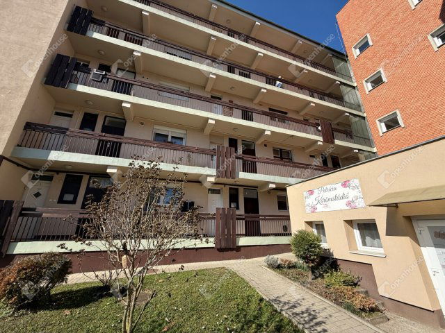 Eladó téglalakás, Zalaegerszegen 35.9 M Ft, 2 szobás