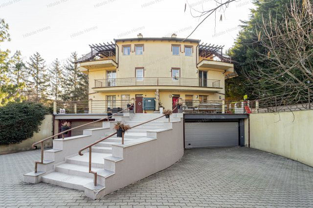 Eladó családi ház, Budapesten, III. kerületben 340 M Ft