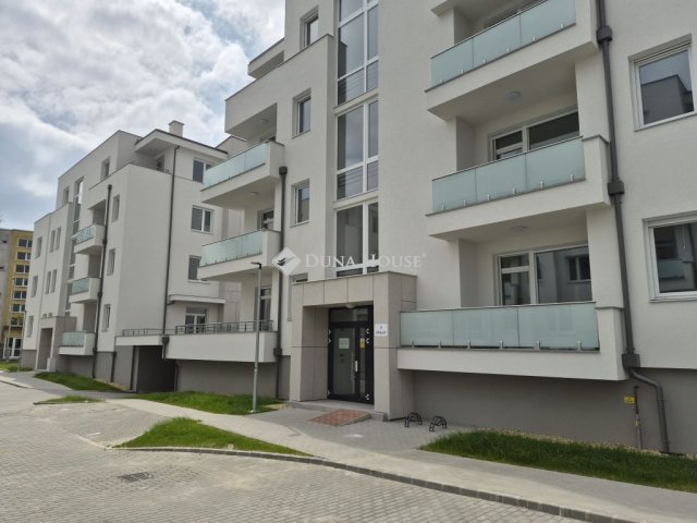 Eladó téglalakás, Zalaegerszegen 71.27 M Ft, 2 szobás