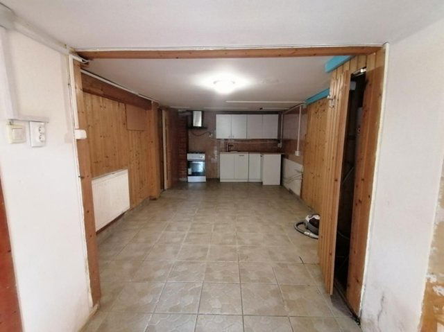 Eladó családi ház, Dunaújvárosban 15.8 M Ft, 2 szobás