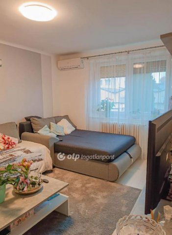 Eladó téglalakás, Nyíregyházán 48.8 M Ft, 3 szobás