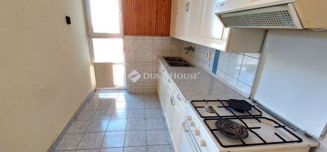 Eladó téglalakás, Szombathelyen 48 M Ft, 2 szobás