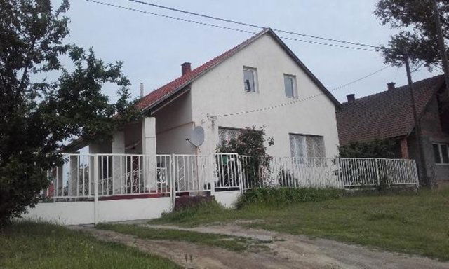 Eladó családi ház, Tápiószecsőn 20 M Ft, 3 szobás