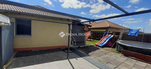 Eladó ikerház, Délegyházán 59.9 M Ft, 4 szobás