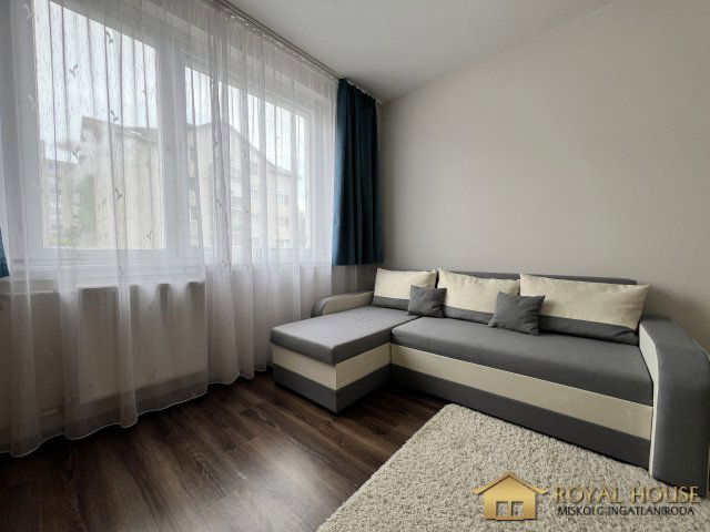 Kiadó panellakás, albérlet, Miskolcon 120 E Ft / hó, 2 szobás