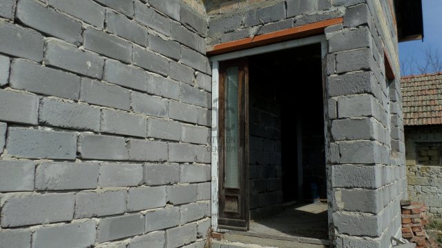 Eladó családi ház, Tiszacsegén 9.9 M Ft, 4 szobás