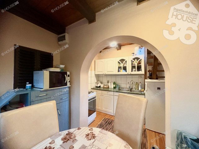 Eladó családi ház, Kecskeméten 61.9 M Ft, 3 szobás