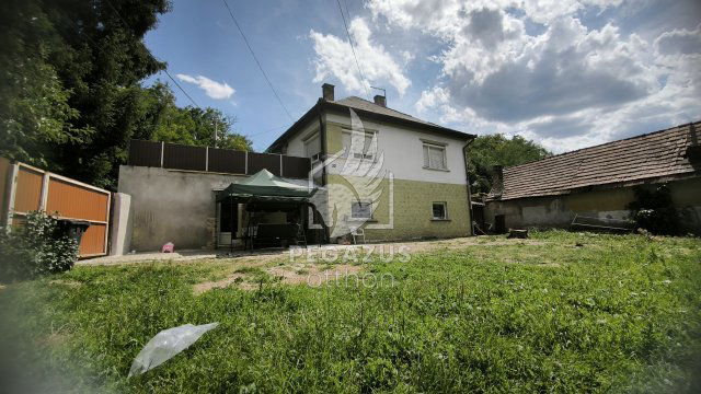 Eladó családi ház, Ózdon, Csépány úton 17.5 M Ft, 3+1 szobás