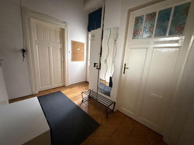 Eladó téglalakás, Budapesten, IX. kerületben, Bakáts téren