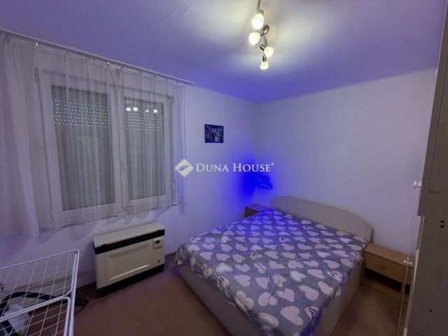 Eladó téglalakás, Debrecenben 59.9 M Ft, 2 szobás