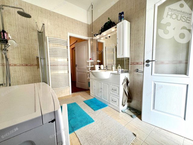 Eladó nyaraló, Kecskeméten 79.99 M Ft, 4 szobás