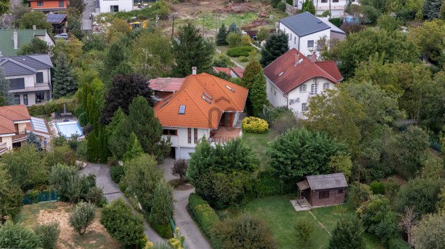 Eladó családi ház, Budapesten, III. kerületben 420 M Ft