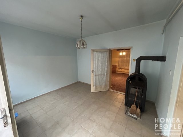 Eladó családi ház, Kisteleken 31.9 M Ft, 3 szobás