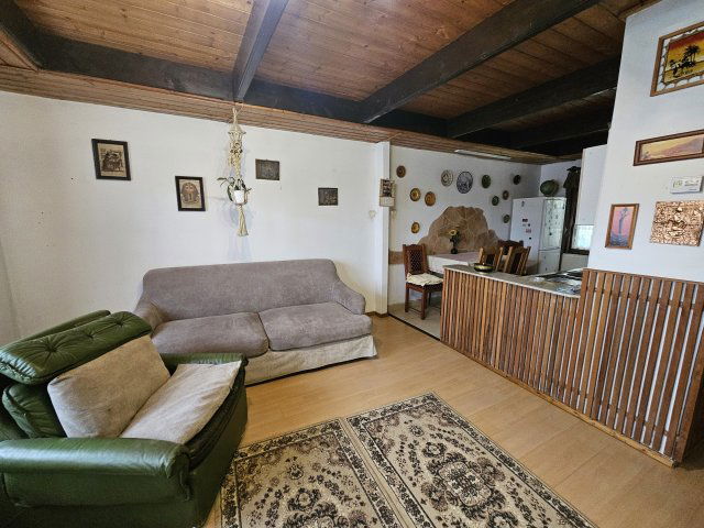 Eladó családi ház, Nagytevelen 22.9 M Ft, 1+2 szobás