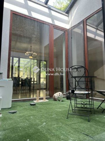 Eladó családi ház, Nagykovácsiban 350 M Ft, 5 szobás