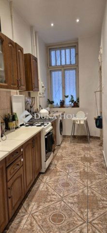 Eladó téglalakás, Budapesten, VII. kerületben 79 M Ft, 2 szobás