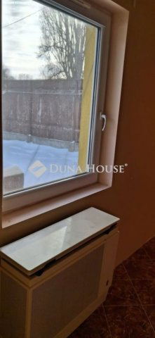 Eladó családi ház, Székesfehérvárott 55.5 M Ft, 2 szobás