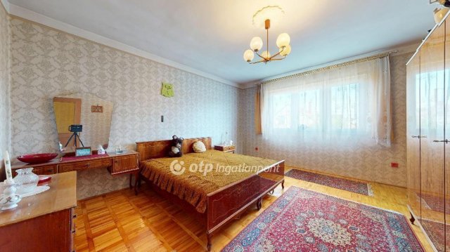 Eladó családi ház, Szikszón 42.5 M Ft, 5+1 szobás