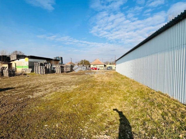 Eladó ipari ingatlan, Tápióbicskén 100 M Ft