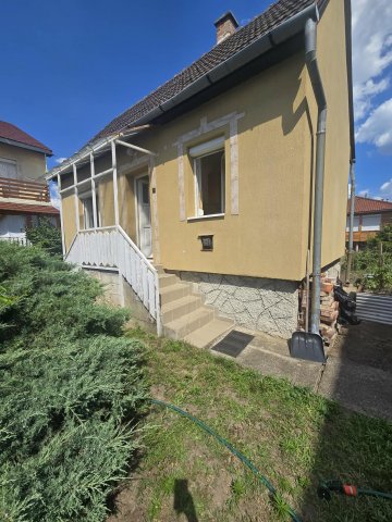 Kiadó téglalakás, albérlet, Dunakeszin 180 E Ft / hó