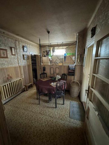 Eladó családi ház, Bicskén 42 M Ft, 2 szobás